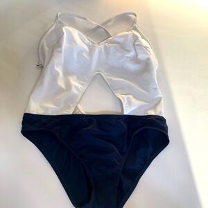 Náutica One piece white top navy bottom cross back swimsuit NWOT Sz XS